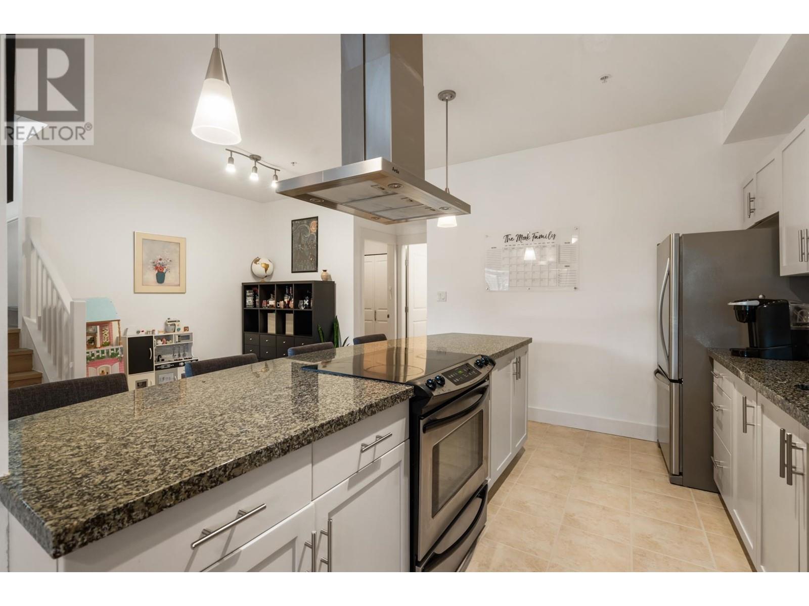 108 12350 HARRIS ROAD, Pitt Meadows