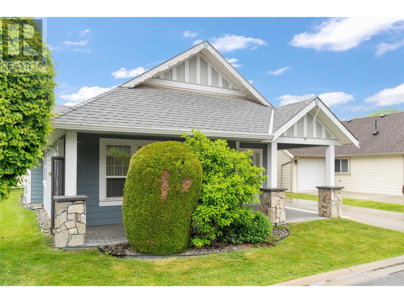 5 1231 10 Street Southwest, Salmon Arm