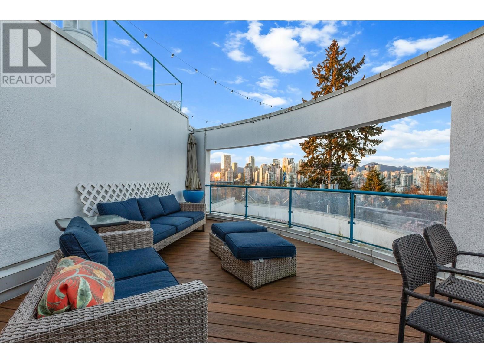 Photo 6 of 10 1038 W 7th Avenue, Vancouver BC