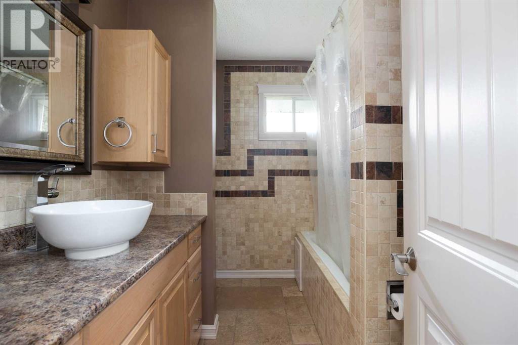 104 Spruce Street, Fort McMurray, Alberta