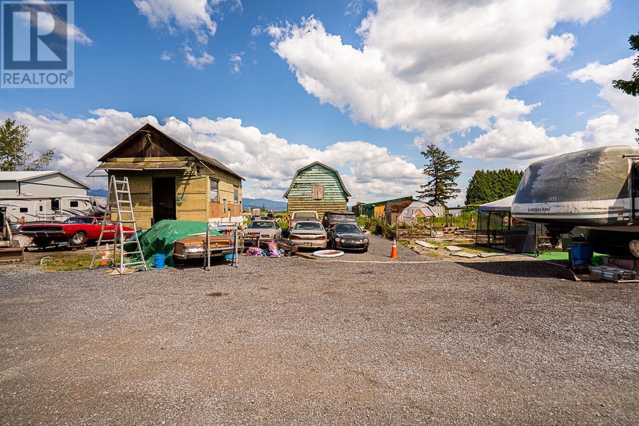 18365 LOUGHEED HIGHWAY, Pitt Meadows real estate listing R3006883