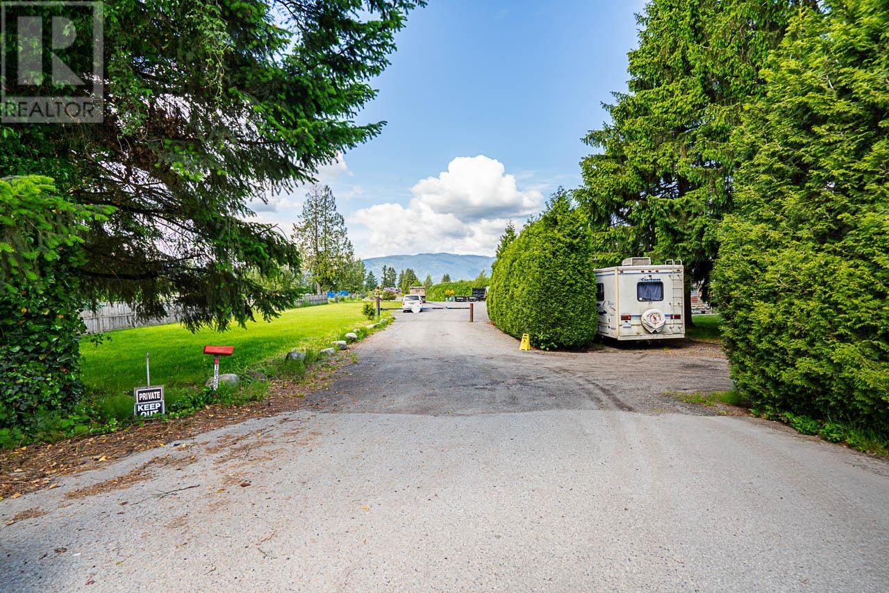 18365 LOUGHEED HIGHWAY, Pitt Meadows real estate listing R3006883