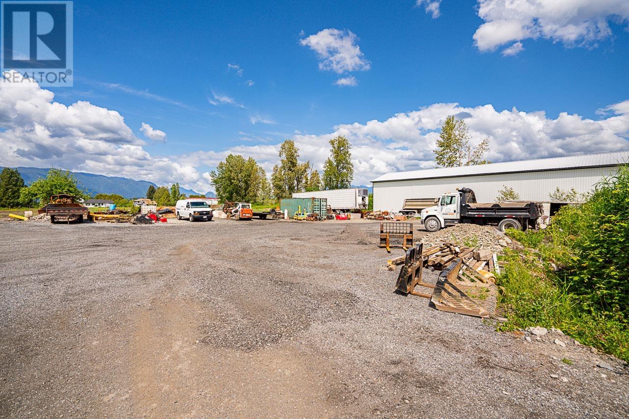 18365 LOUGHEED HIGHWAY, Pitt Meadows real estate listing R3006883