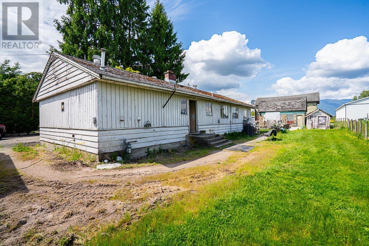 18365 LOUGHEED HIGHWAY, Pitt Meadows real estate listing R3006883
