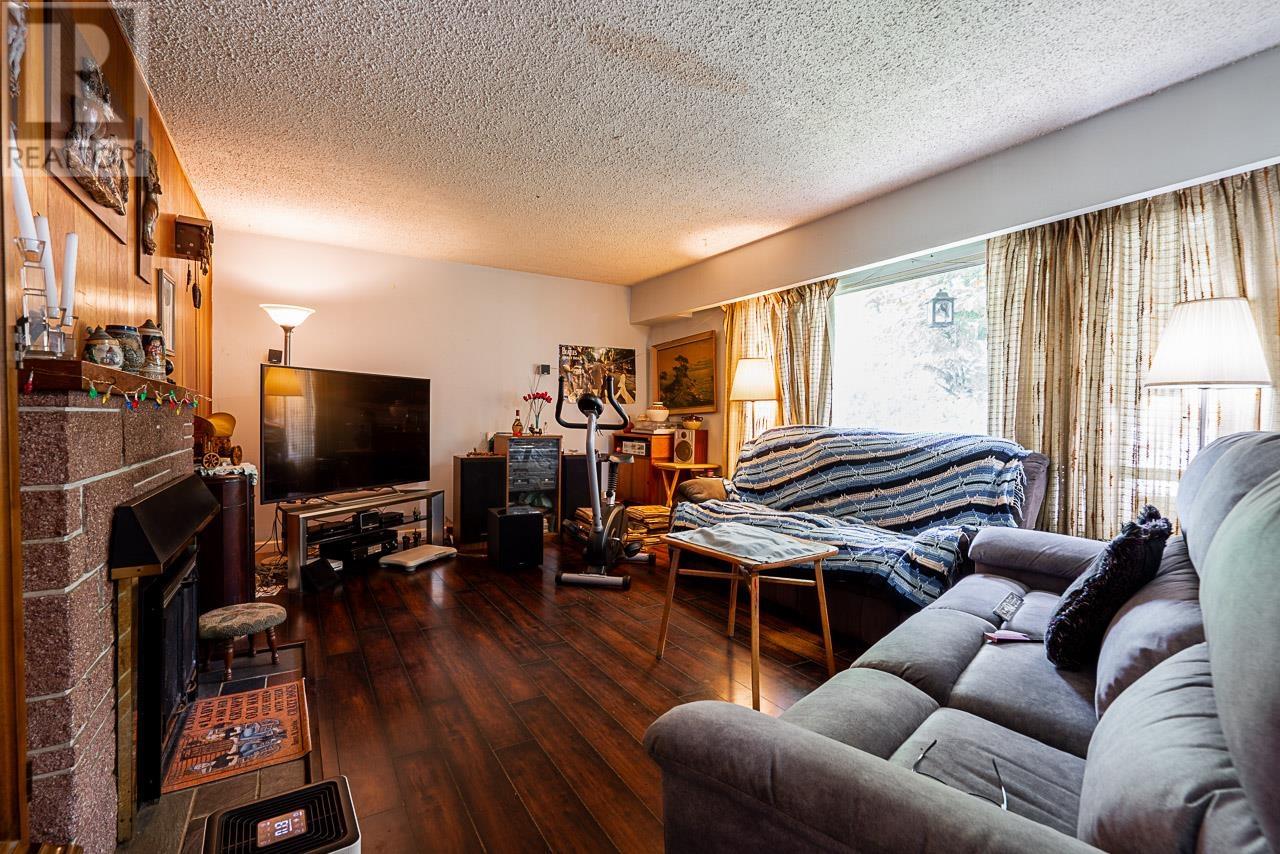 18365 LOUGHEED HIGHWAY, Pitt Meadows real estate listing R3006883