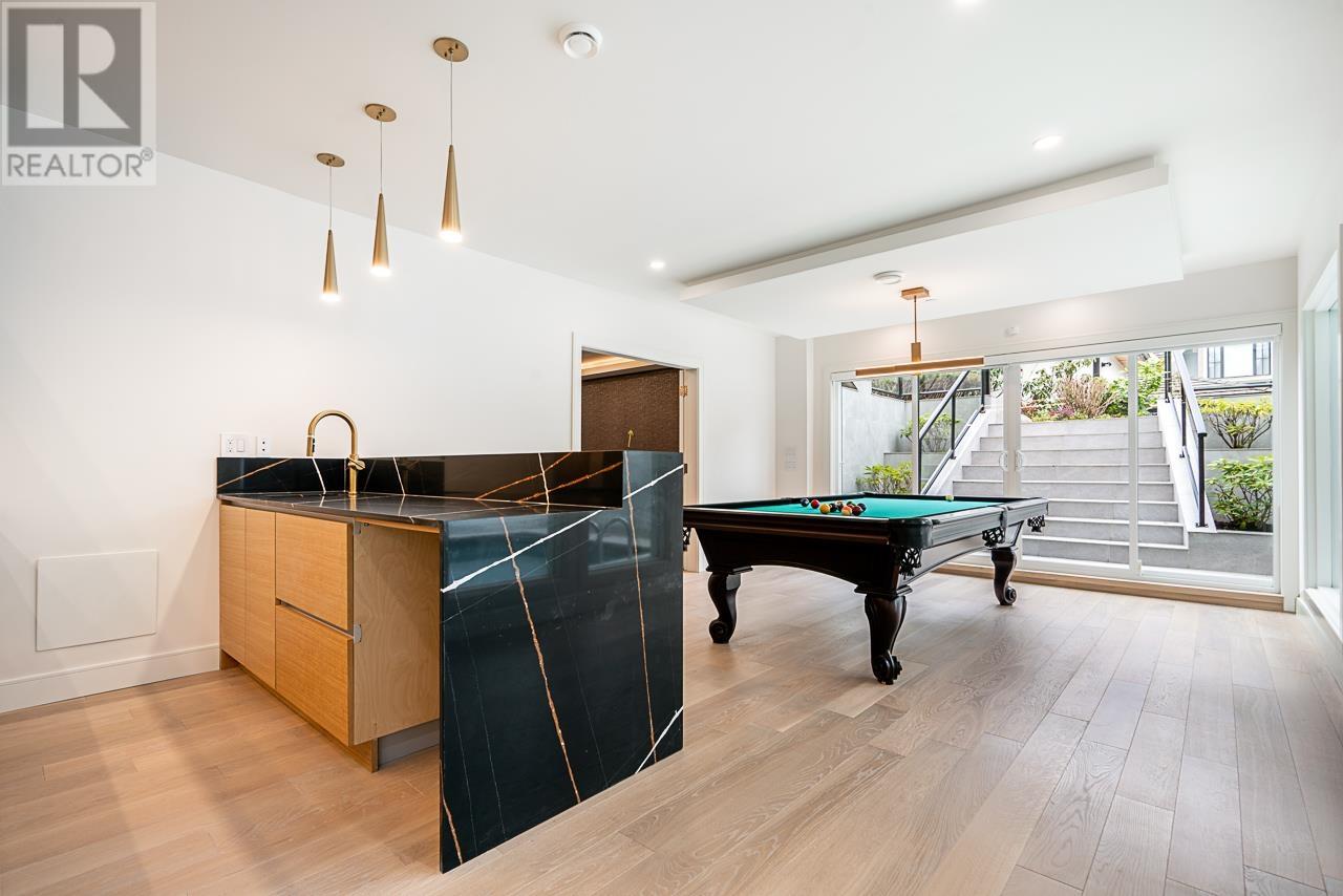 1203 W 38TH AVENUE, Vancouver