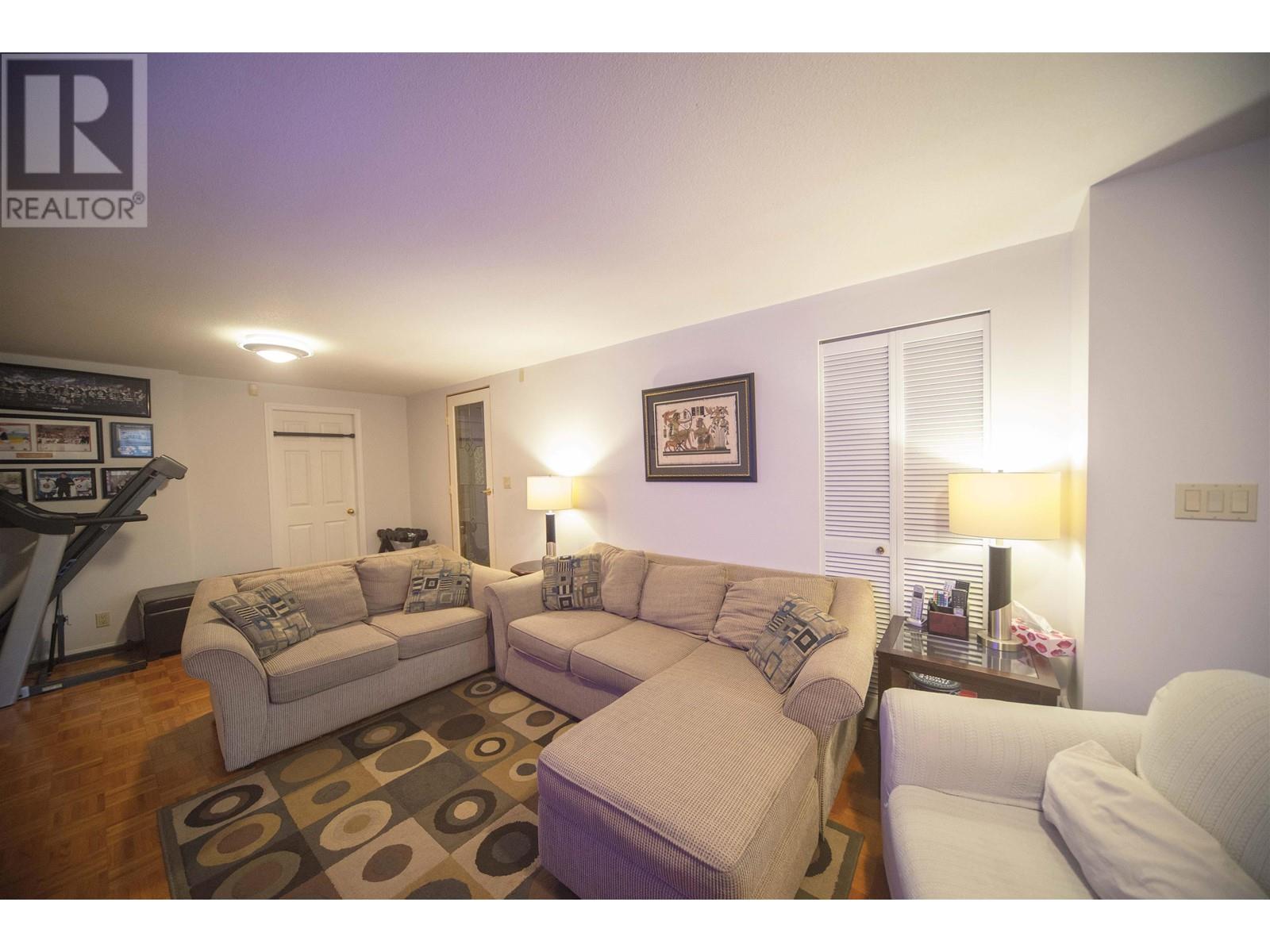 Photo 9 of 8660 Bairdmore Crescent, Richmond BC