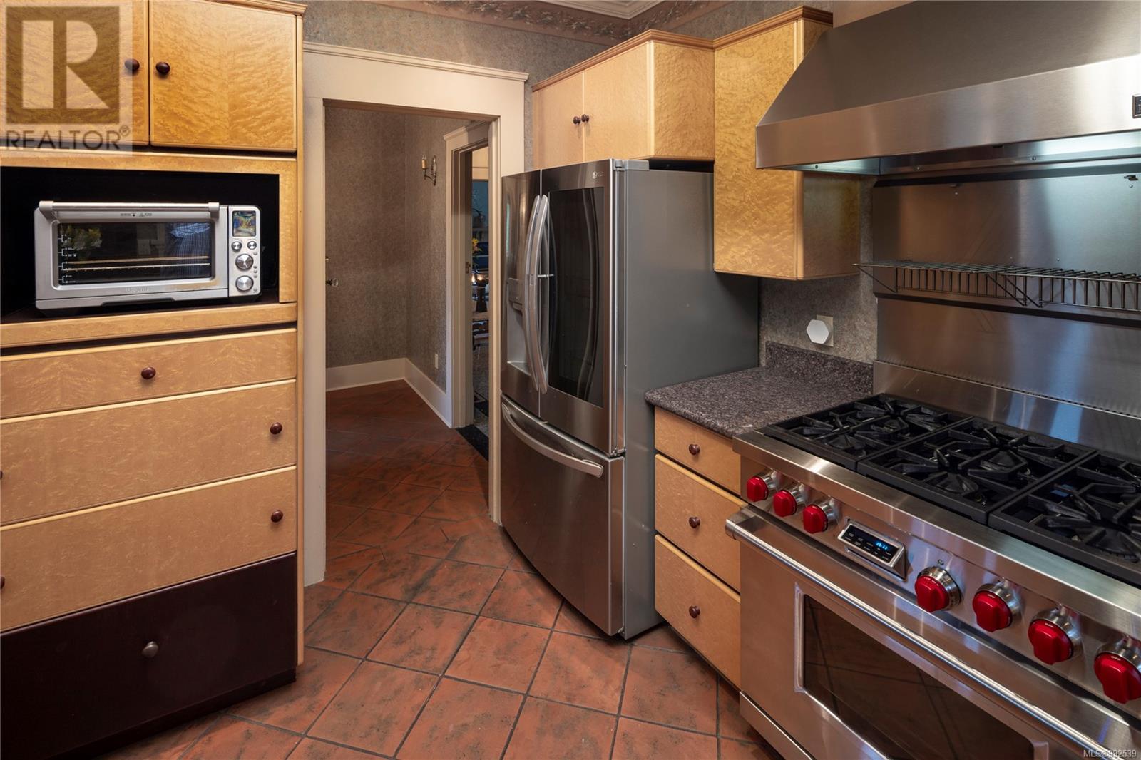 Single Family House for Sale in  Shasta Pl Victoria 