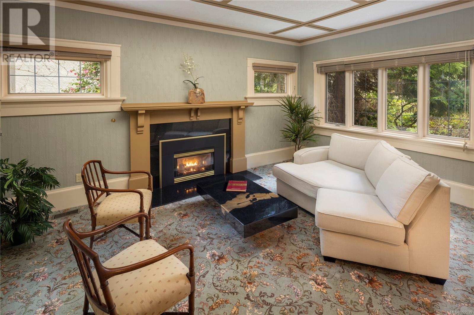 Single Family House for Sale in  Shasta Pl Victoria 