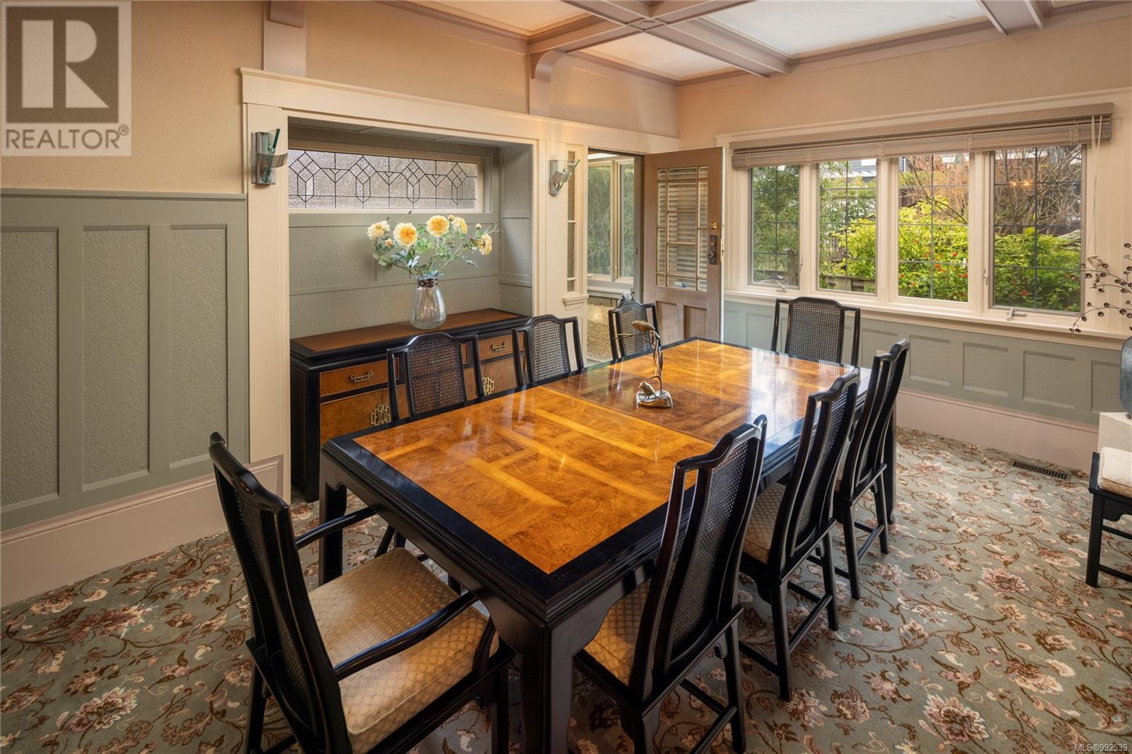 Single Family House for Sale in  Shasta Pl Victoria 