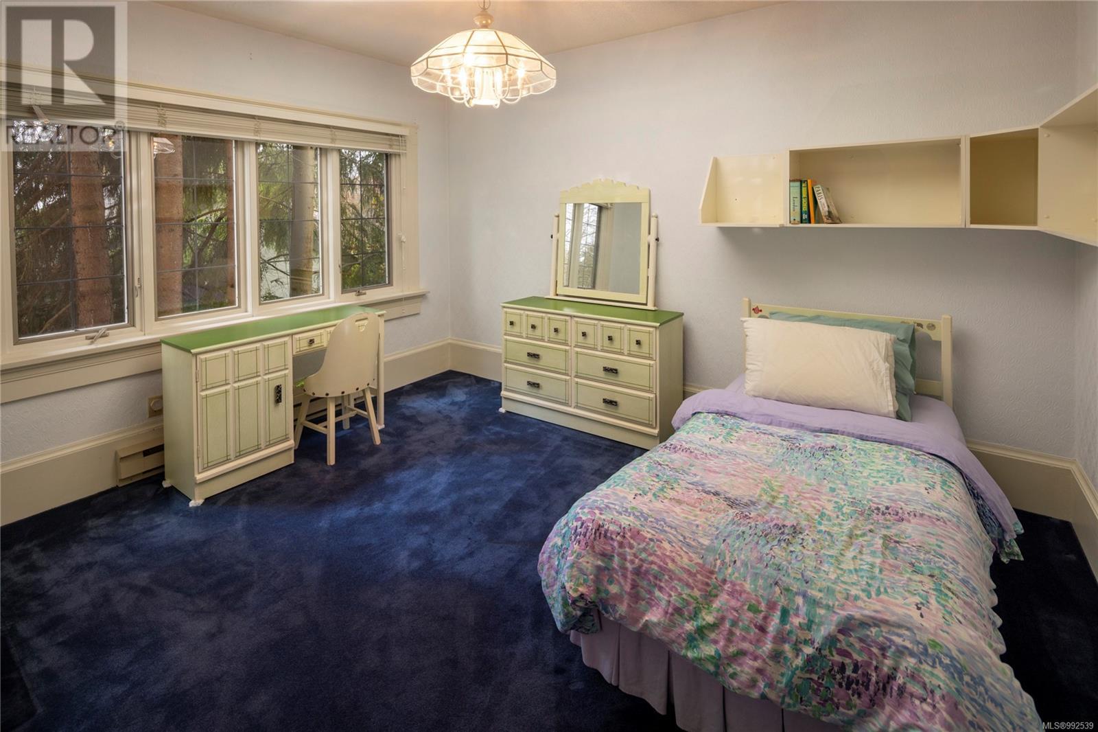 Single Family House for Sale in  Shasta Pl Victoria 