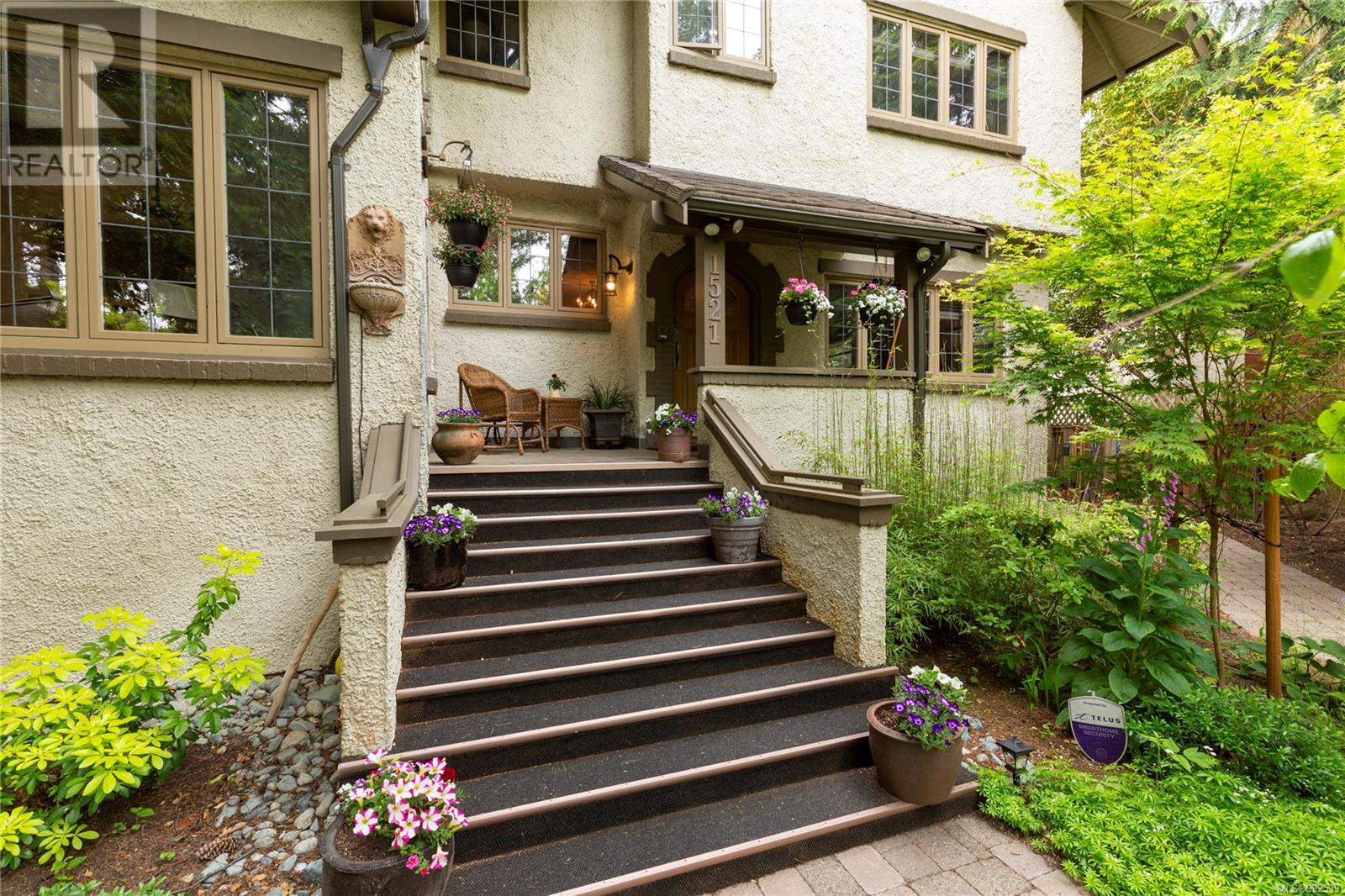Single Family House for Sale in  Shasta Pl Victoria 