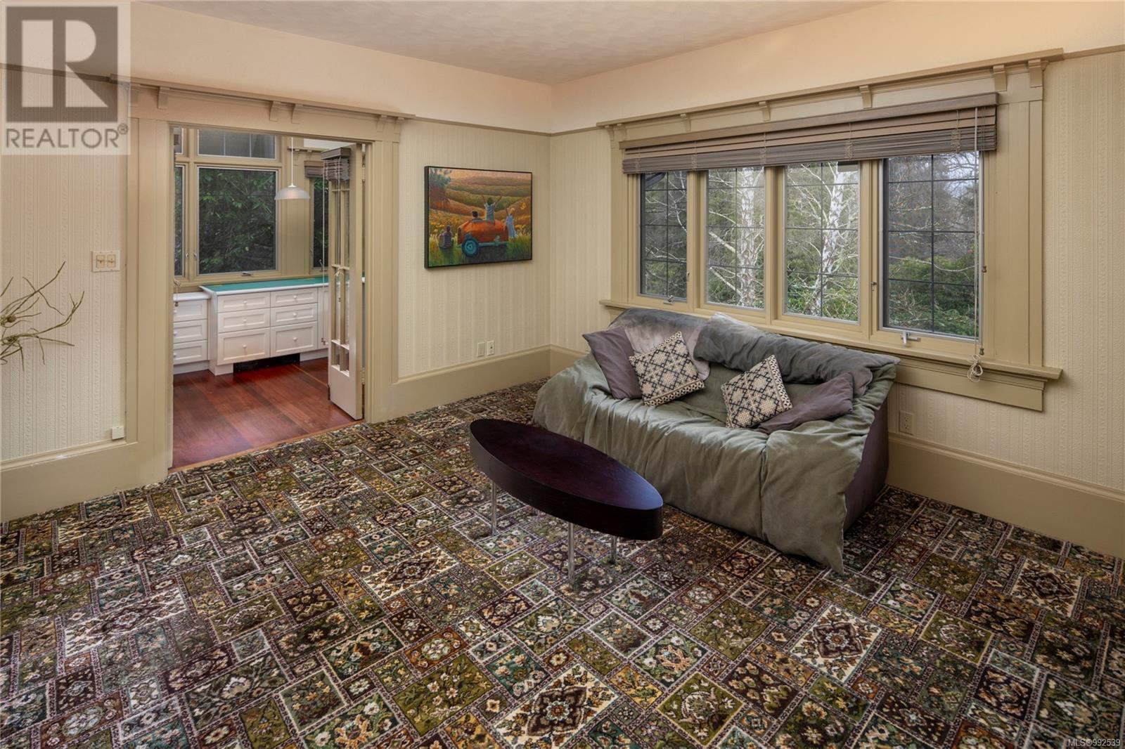 Single Family House for Sale in  Shasta Pl Victoria 