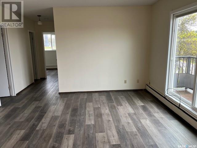 Photo 10 of 317 319 8th Avenue Sw, Biggar SK