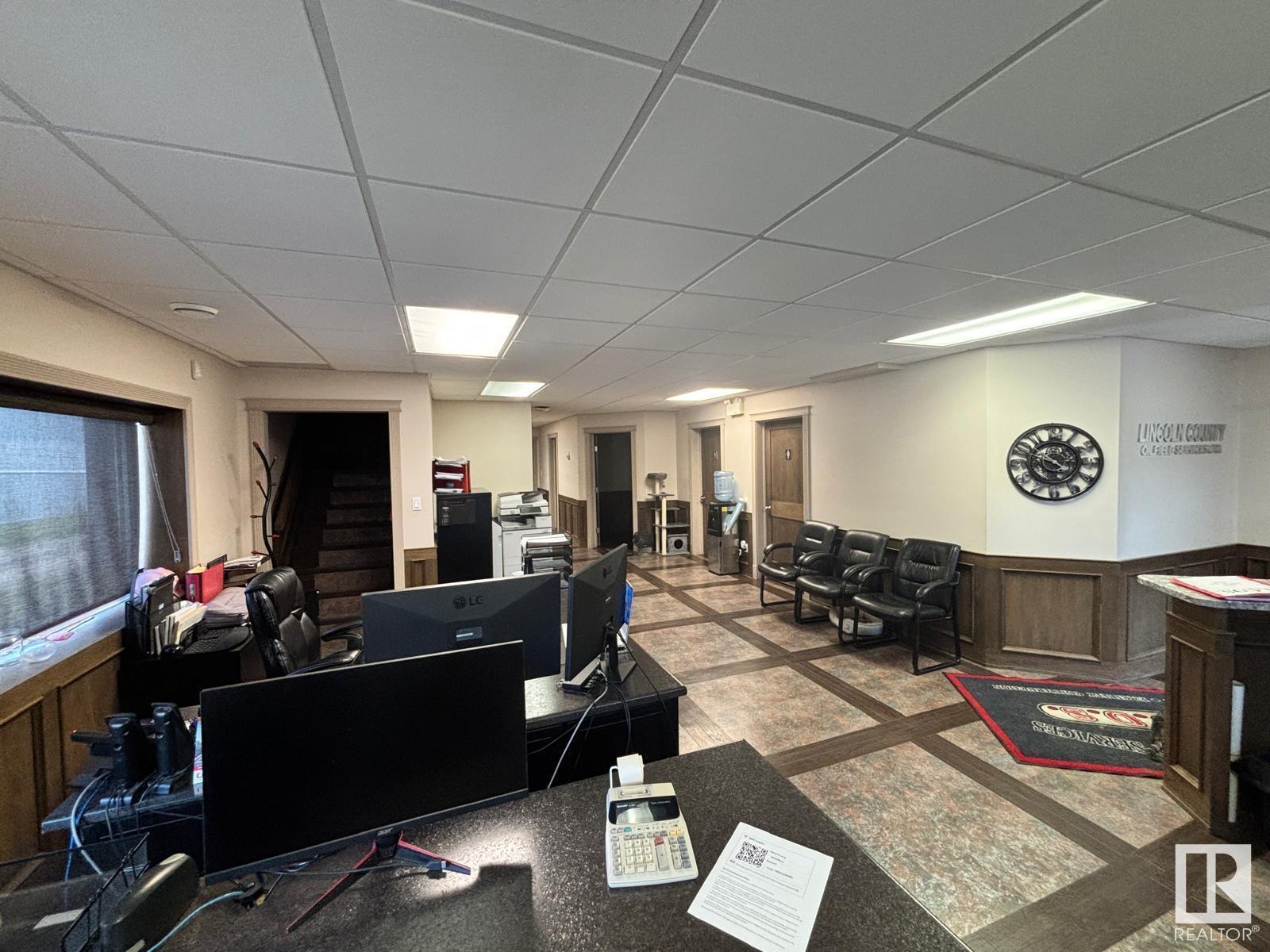 Photo 4 of 5739 50 A St, Drayton Valley AB