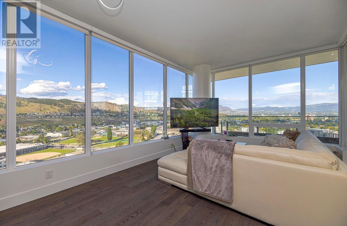 1902 1181 Sunset Drive, Kelowna