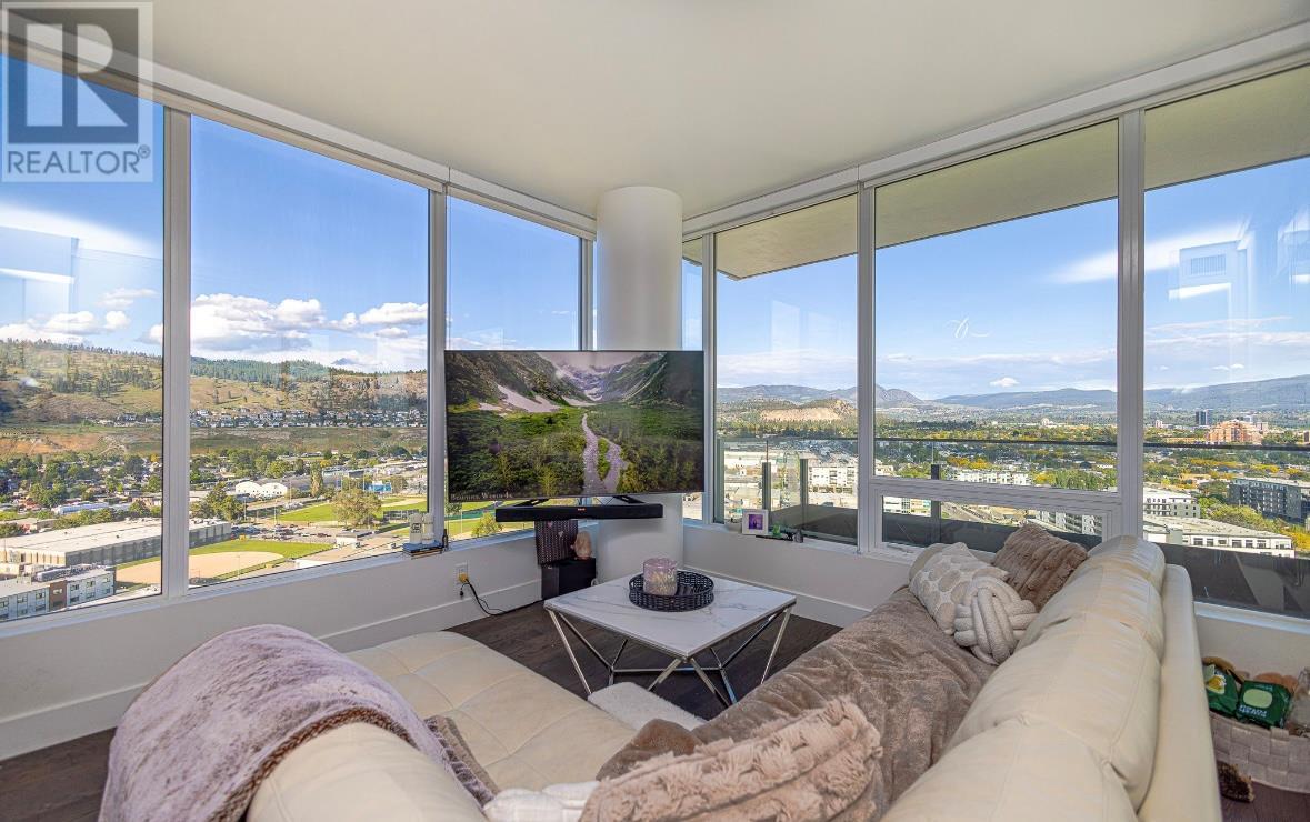 1902 1181 Sunset Drive, Kelowna