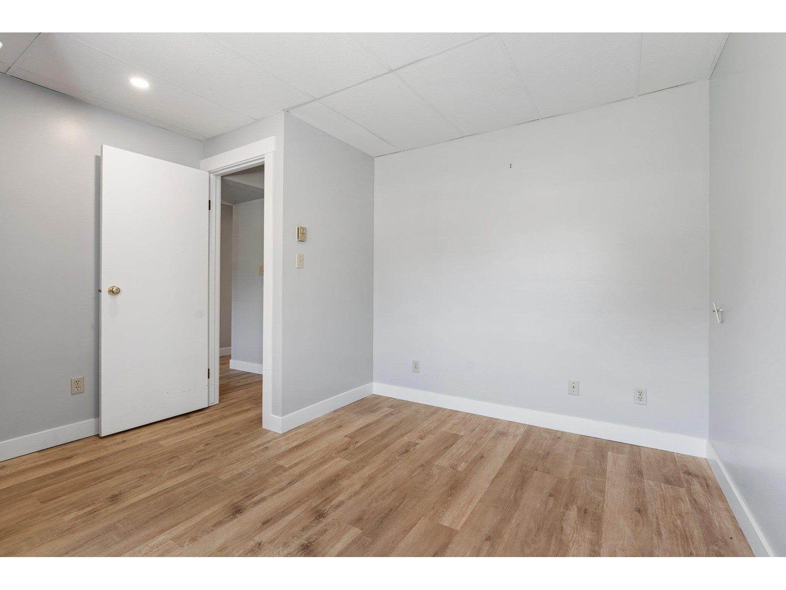 19990 49 AVENUE, Langley
