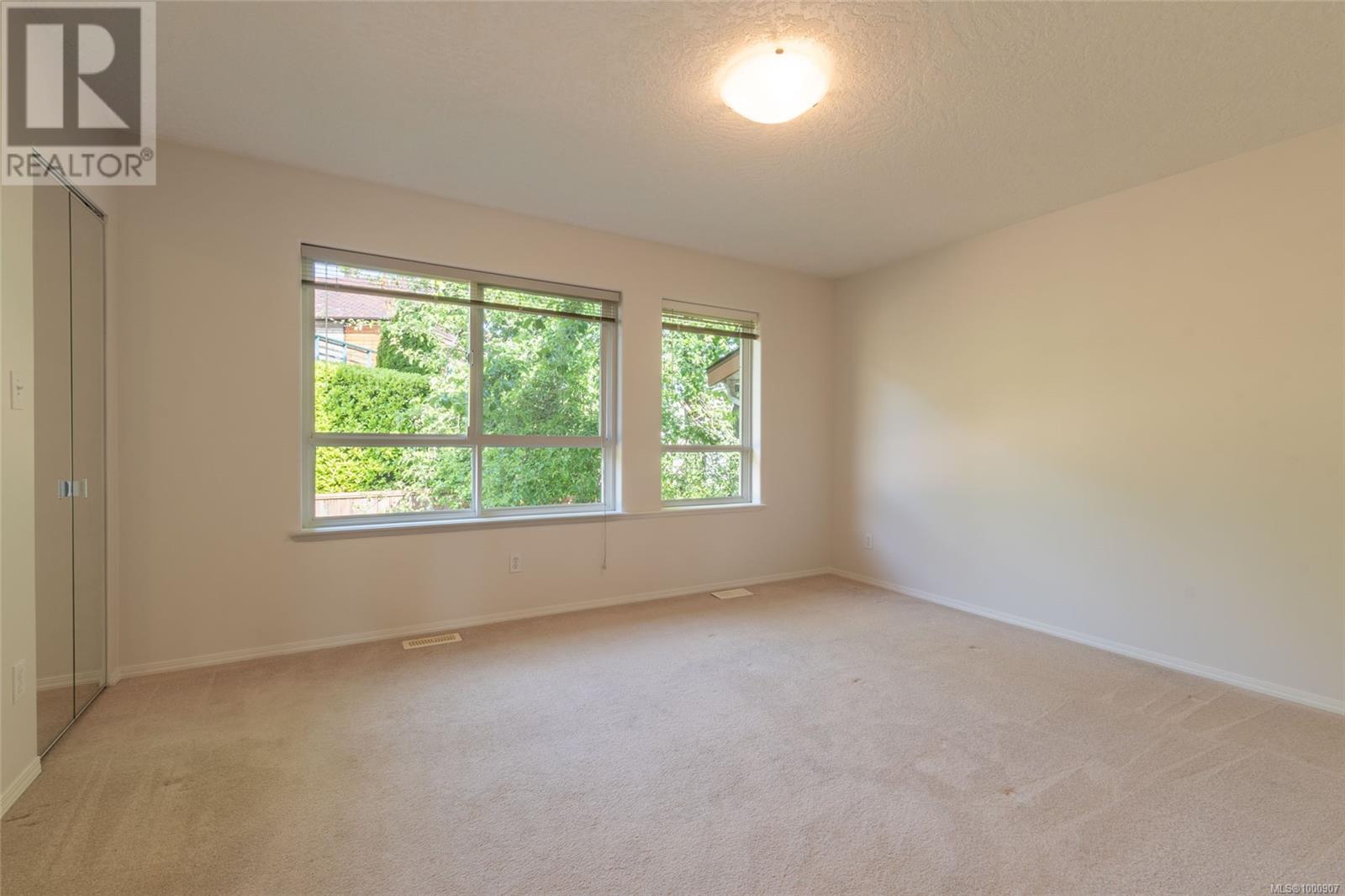 Photo 8 of 5 100 Gifford Rd, Ladysmith BC