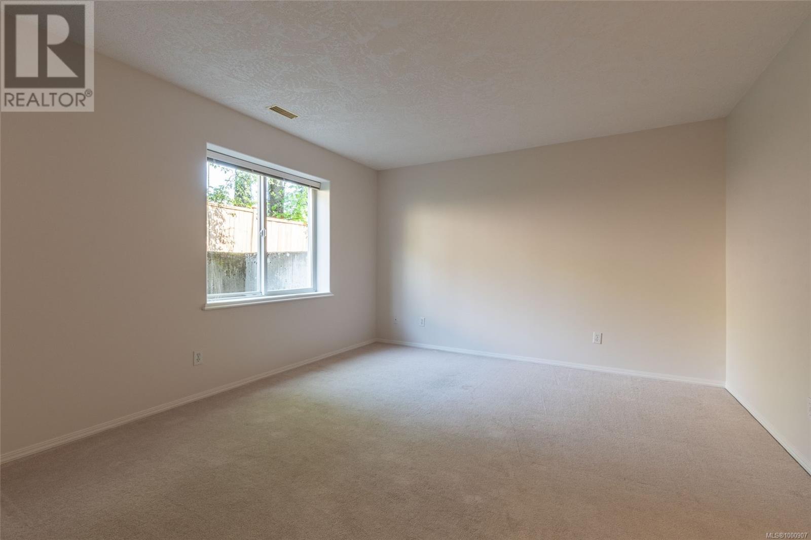 Photo 10 of 5 100 Gifford Rd, Ladysmith BC