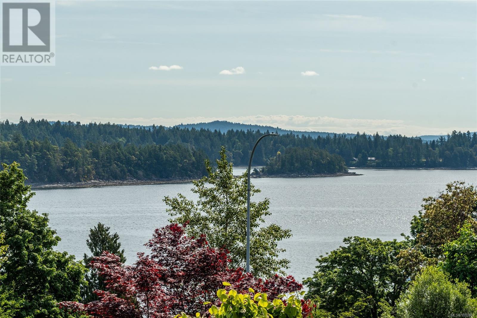 Photo 21 of 5 100 Gifford Rd, Ladysmith BC