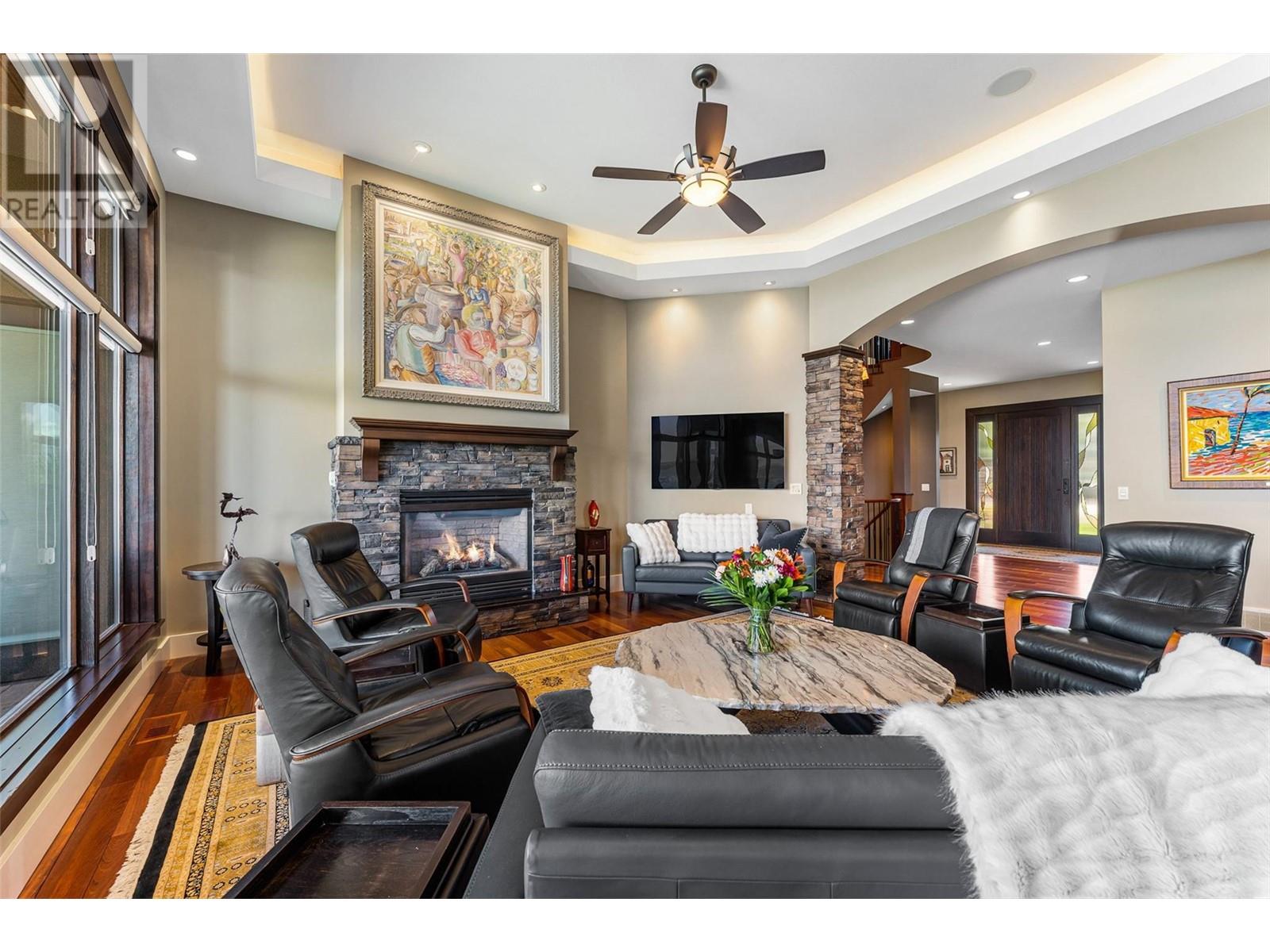734 Marin Crescent, Kelowna
