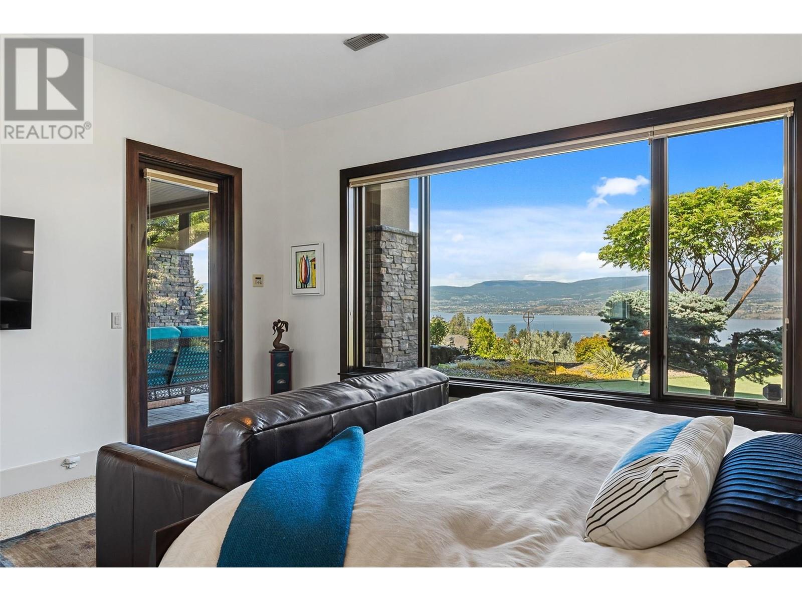 734 Marin Crescent, Kelowna