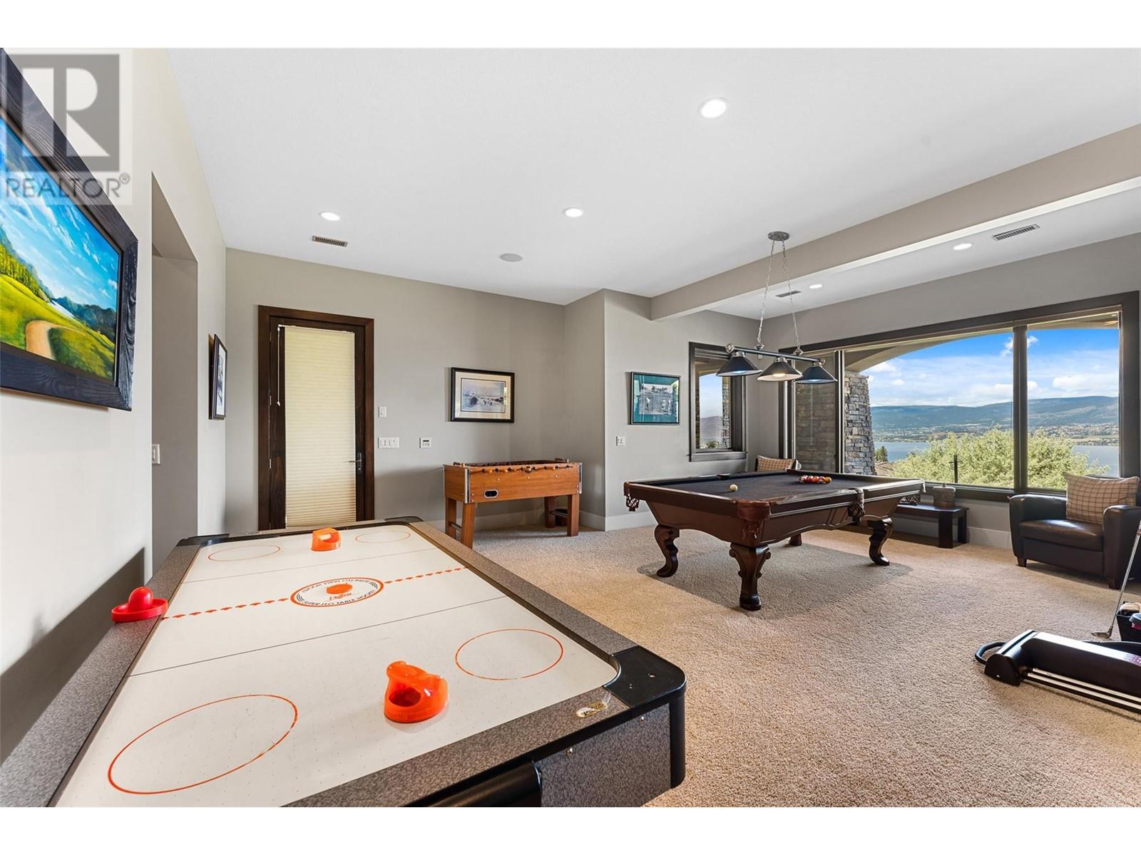 734 Marin Crescent, Kelowna