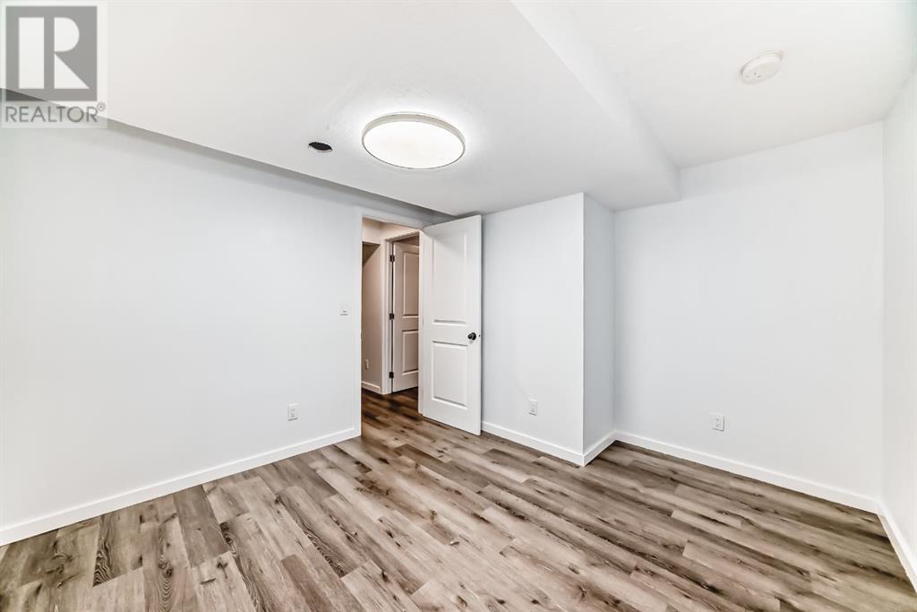 68 Sunvalley Road, Cochrane, Alberta