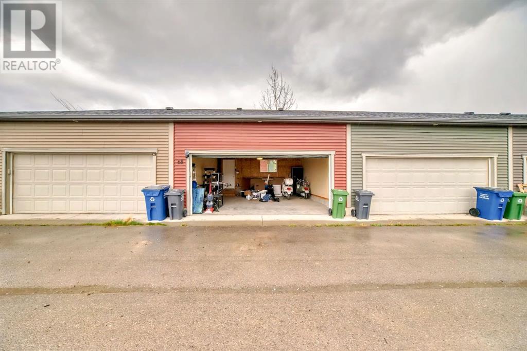 68 Sunvalley Road, Cochrane, Alberta