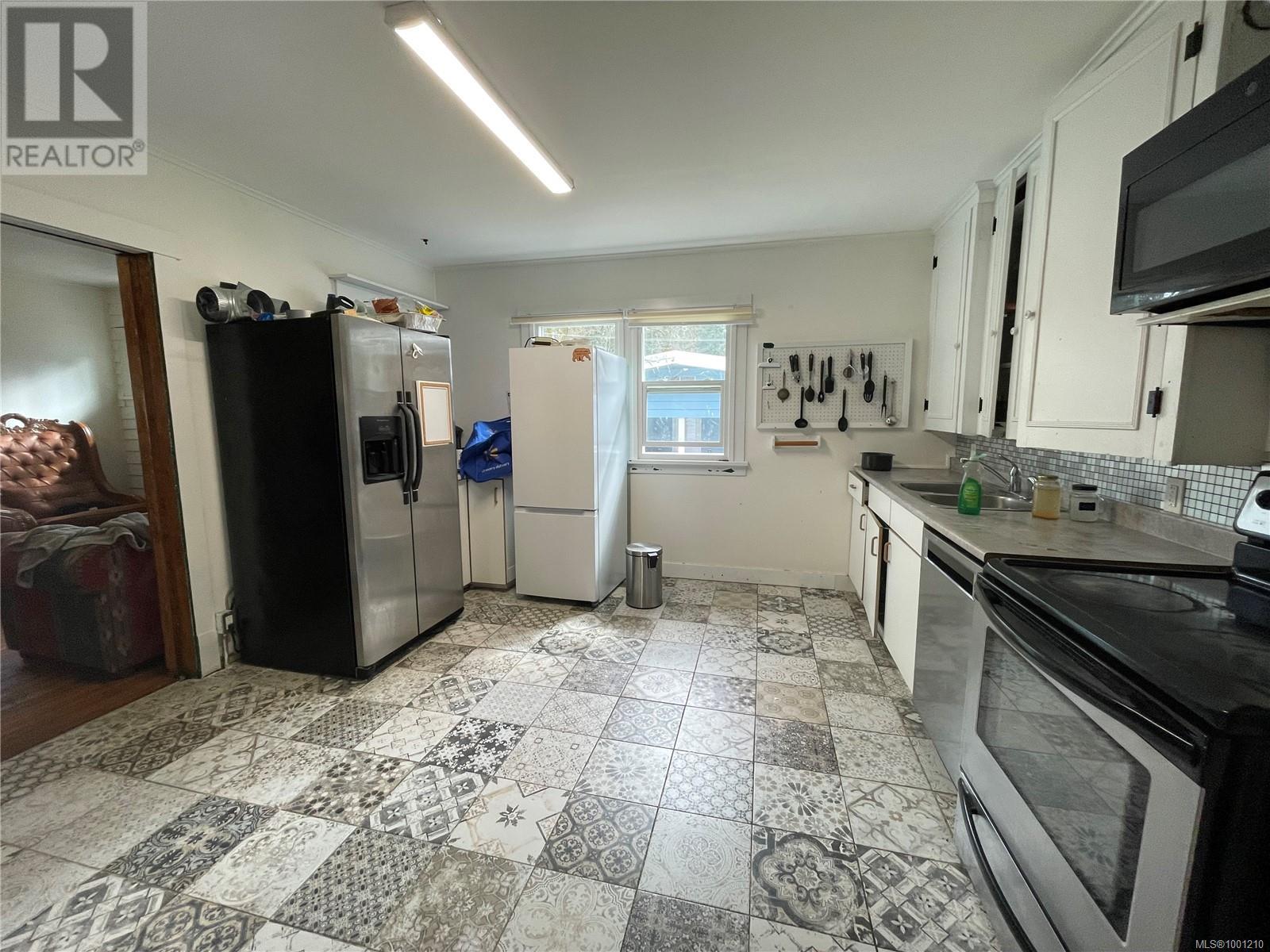 4438 Adelaide St, Port Alberni