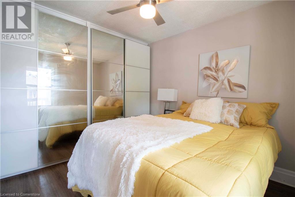 Photo 14 of 10 Manning Street, St Catharines ON