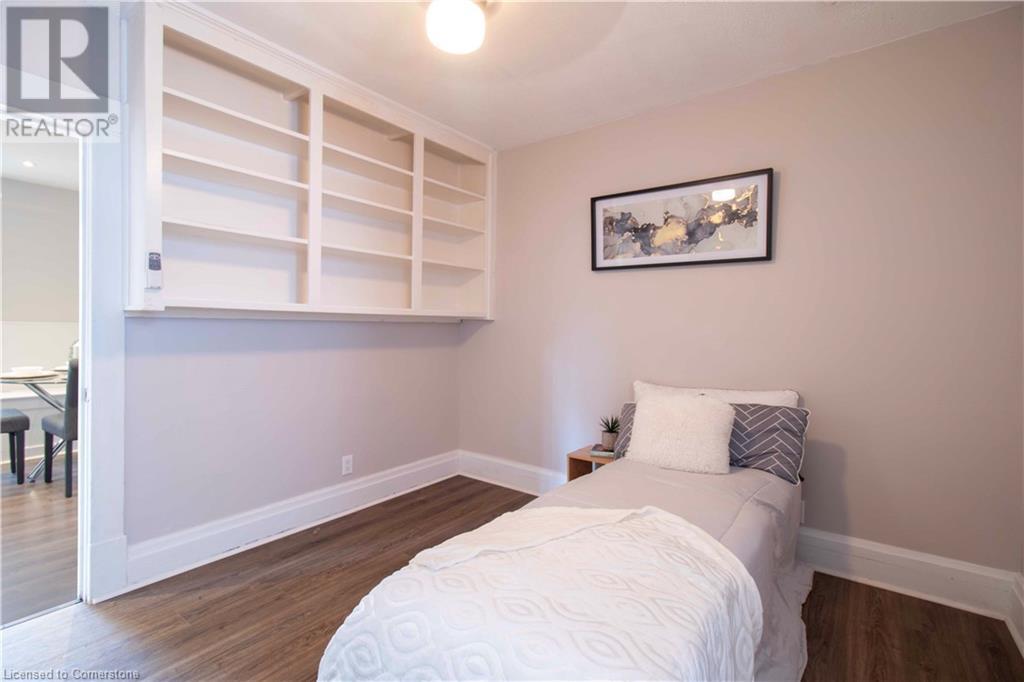 Photo 17 of 10 Manning Street, St Catharines ON