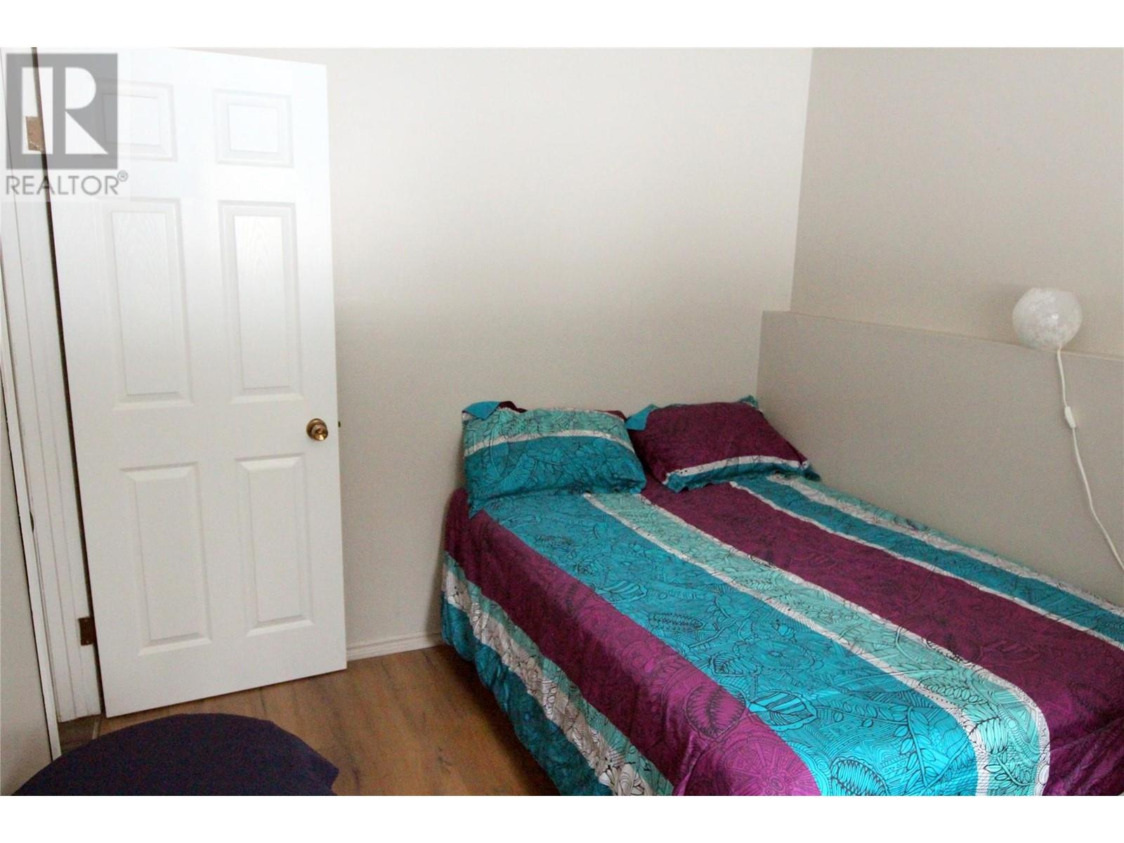 323 WYNDHAVEN Drive, Clearwater