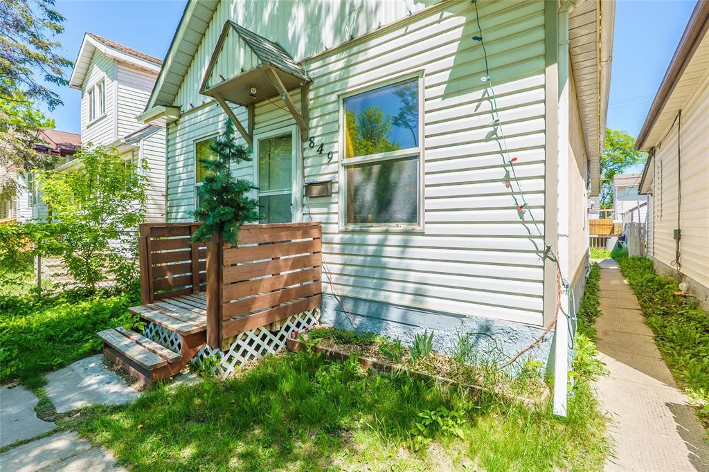 Photo 1 of 849 Redwood Avenue, Winnipeg MB