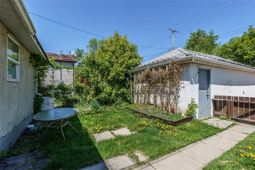 Photo 24 of 849 Redwood Avenue, Winnipeg MB