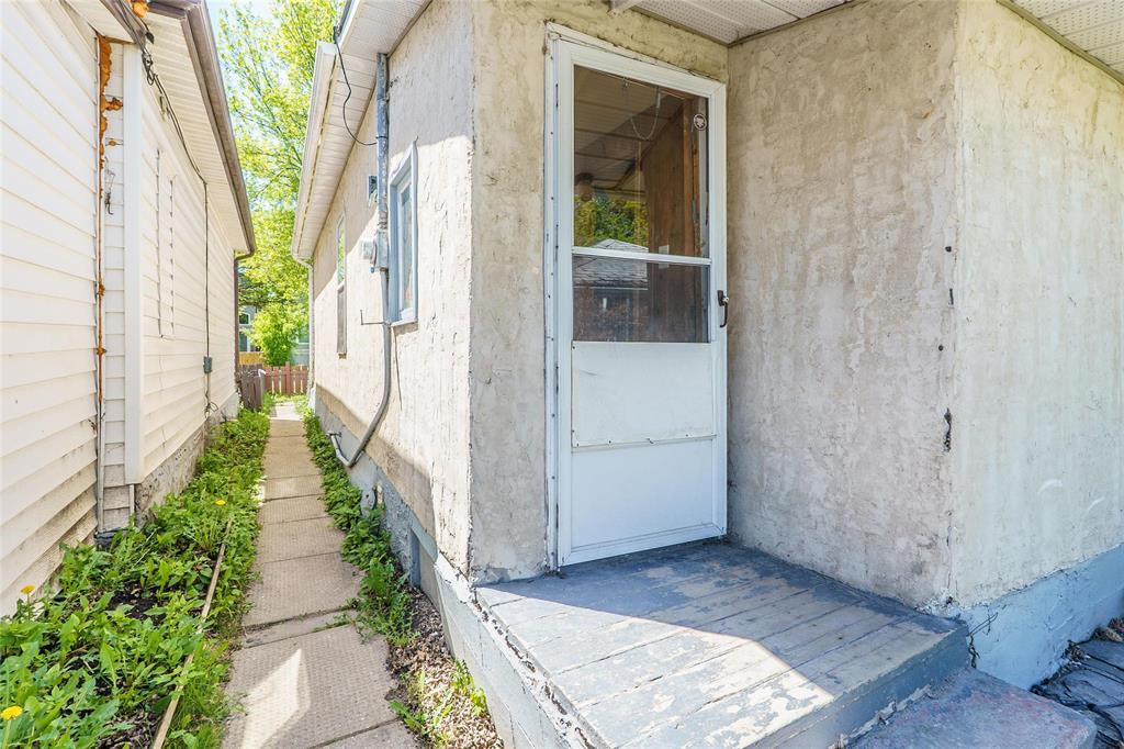 Photo 18 of 849 Redwood Avenue, Winnipeg MB