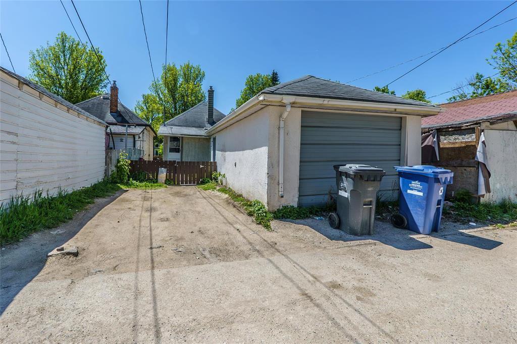 Photo 25 of 849 Redwood Avenue, Winnipeg MB