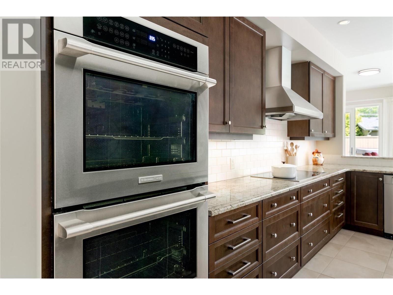  4369 Kensington Drive, Kelowna