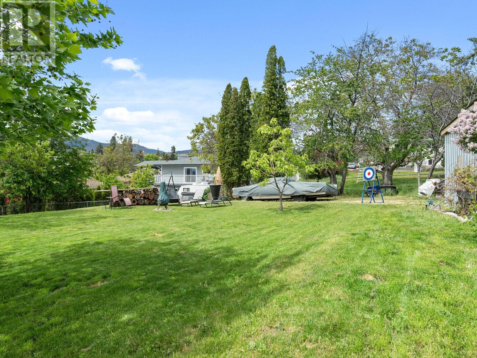  858 Douglas Road, West Kelowna