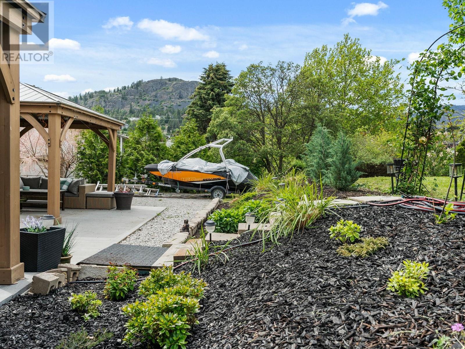  858 Douglas Road, West Kelowna