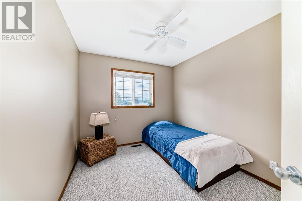 10, 304 Ross Avenue, Cochrane, Alberta