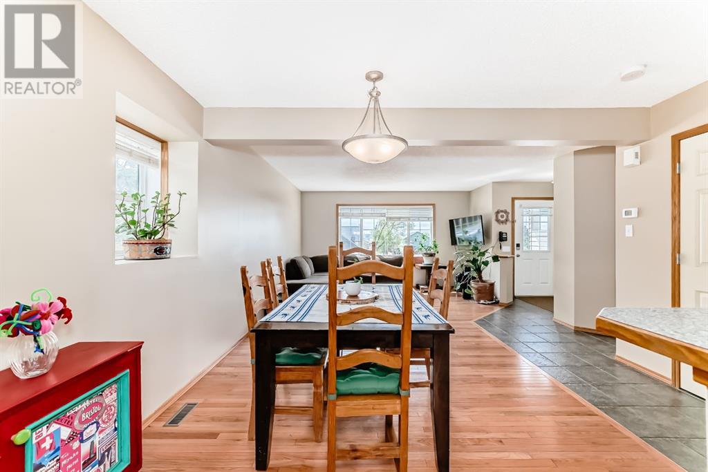 10, 304 Ross Avenue, Cochrane, Alberta