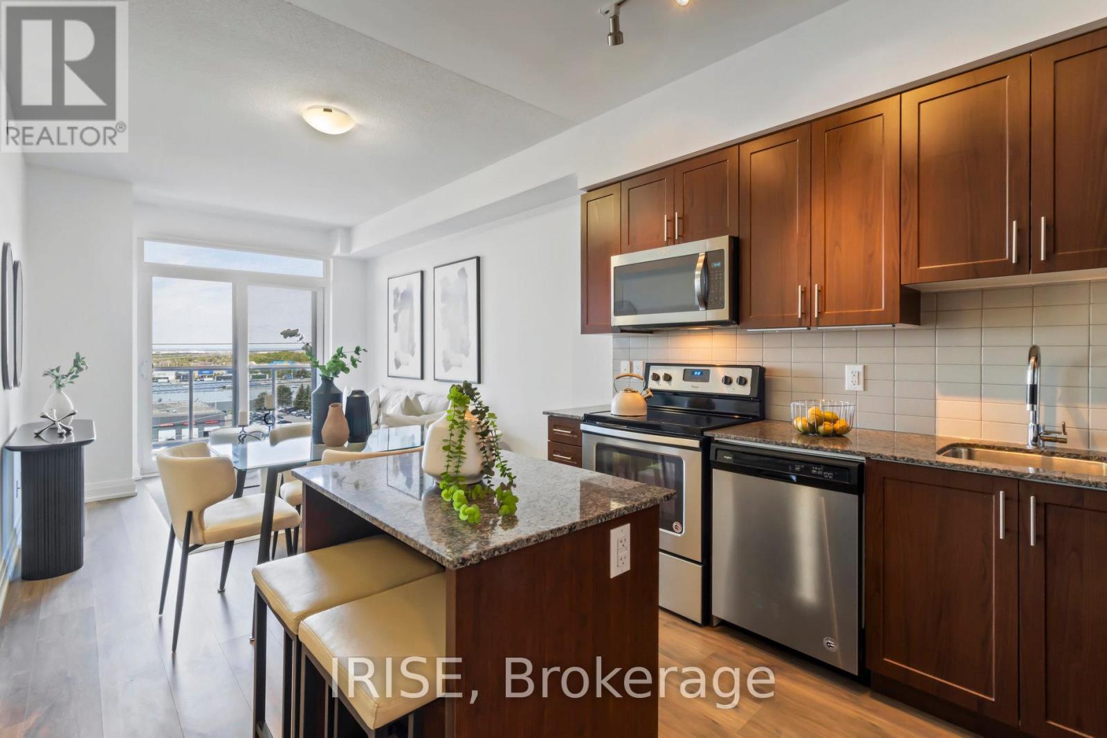 Photo 11 of 606 3700 Highway 7 Road, Vaughan ON