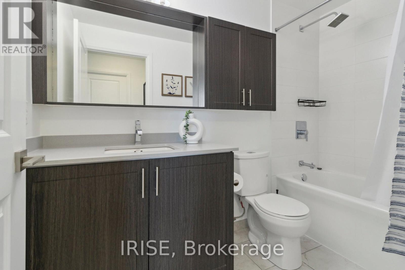 Photo 22 of 606 3700 Highway 7 Road, Vaughan ON