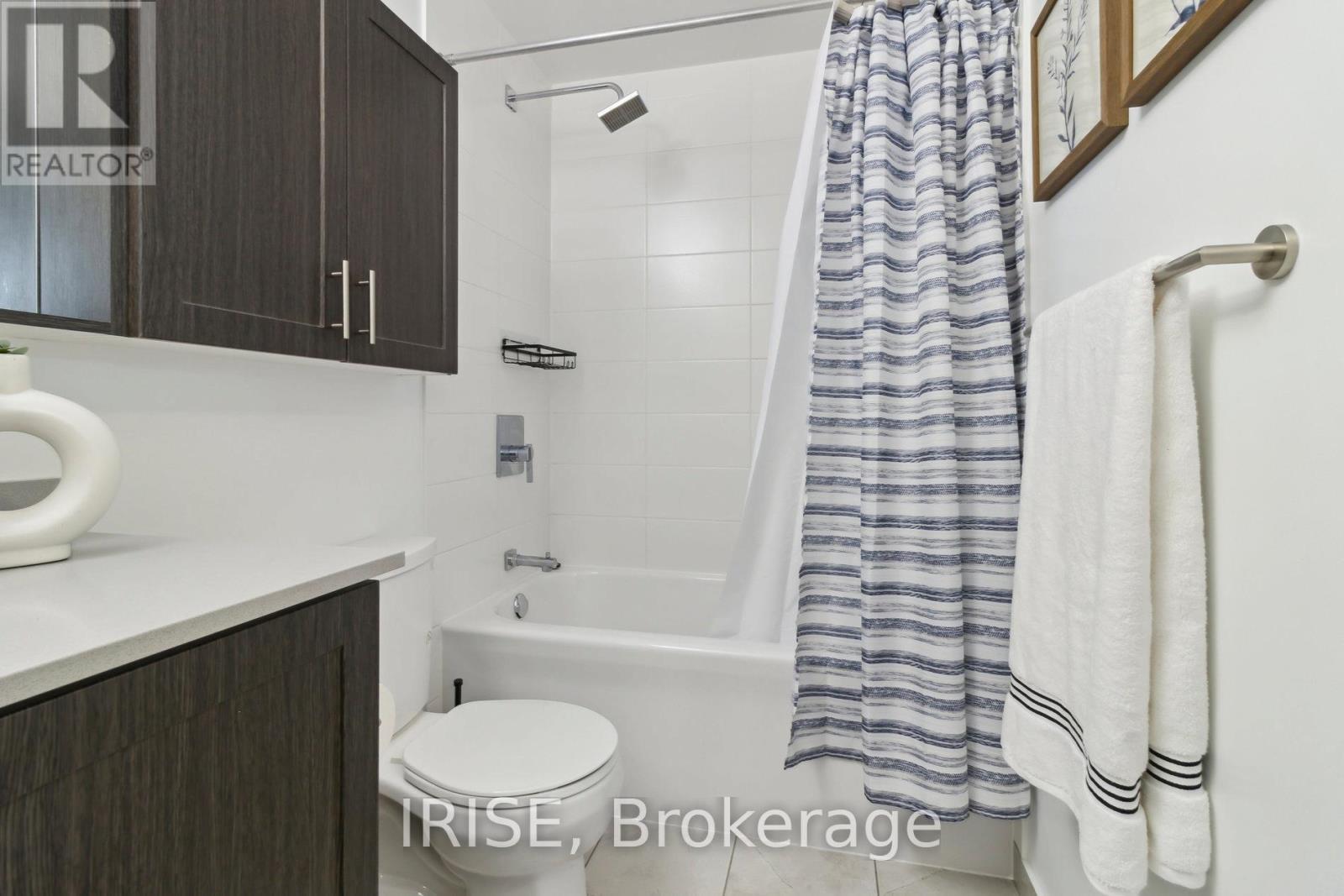 Photo 23 of 606 3700 Highway 7 Road, Vaughan ON