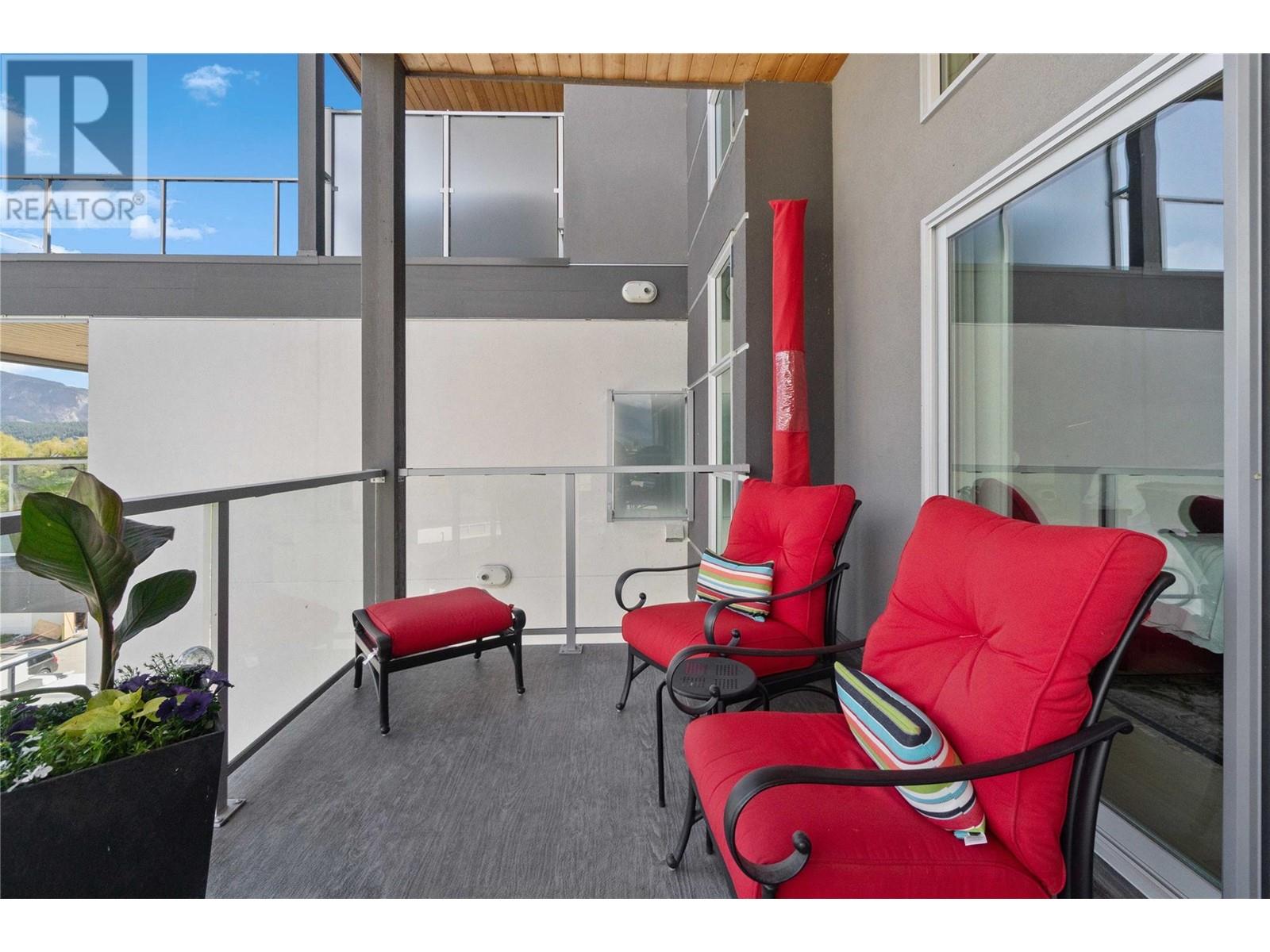 Photo 24 of 131 Harbourfront Drive Ne Unit 501, Salmon Arm BC