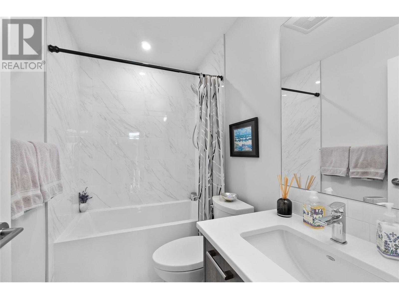 Photo 40 of 131 Harbourfront Drive Ne Unit 501, Salmon Arm BC
