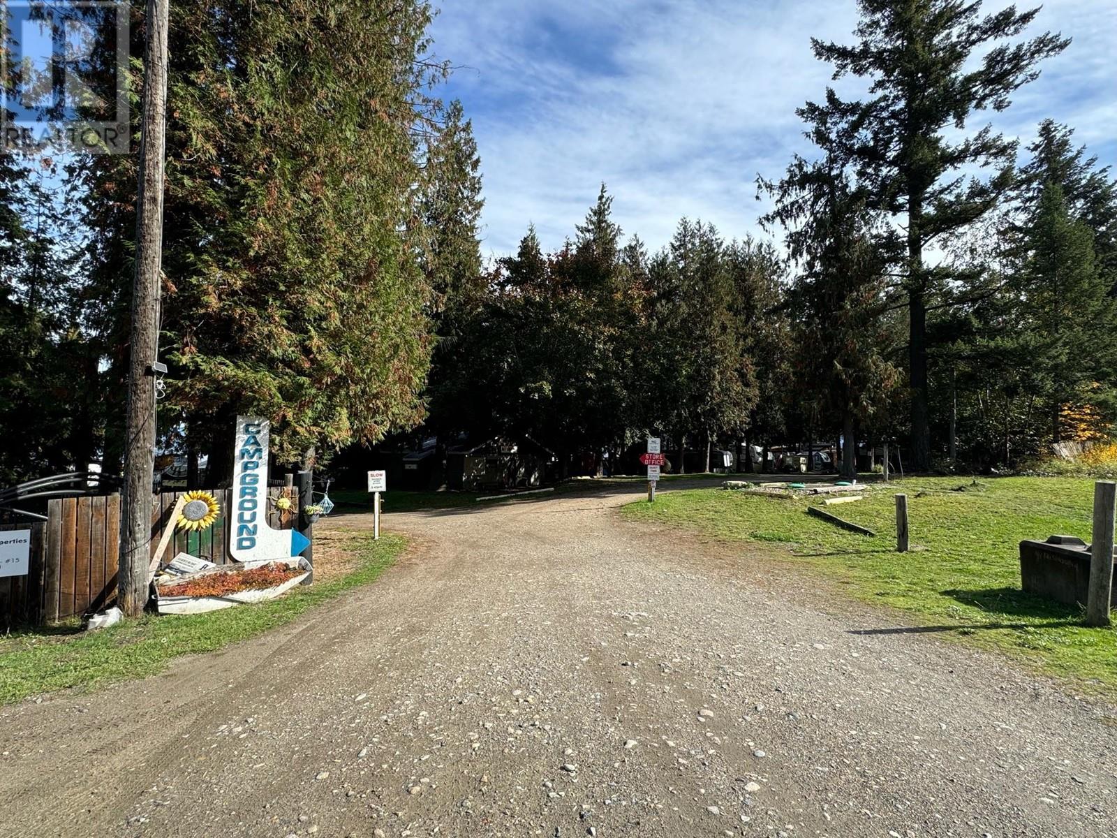 13 6592 Trans Canada Highway, Salmon Arm
