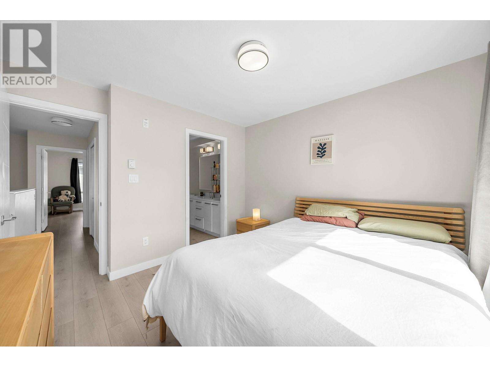 22 638 REGAN AVENUE, Coquitlam real estate listing R3007018